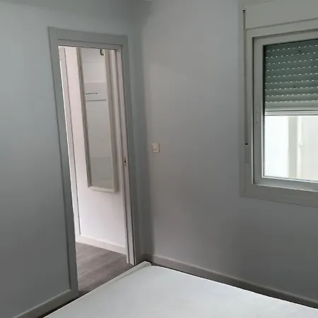 Piso Con Terraza Cerca Del Castillo Gibralfaro Apartment *